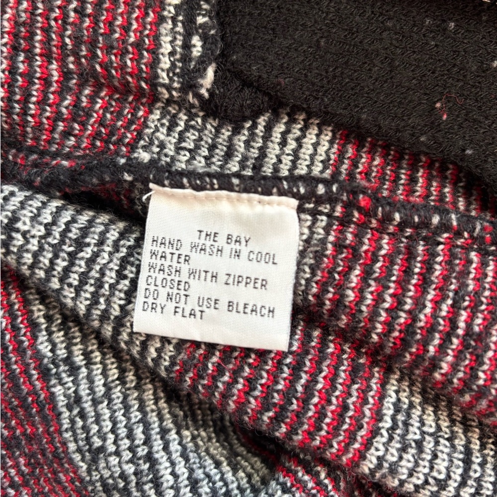 Vintage Nordic Knit Vest Full Zip Sweater Black Red White Fair Isle Sleeveless - Picture 11 of 11
